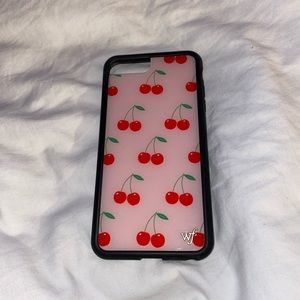 iPhone 6/7/8 + Plus Wild Flower Brands. Case